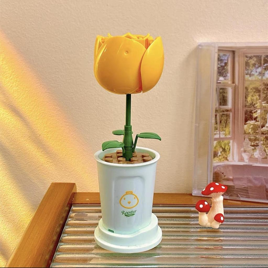 Diamond Horse Flower Block Set: Handmade Eternal Bouquet, Compatible with Lego. Creative Desktop Ornament and Ideal Gift for Girls.