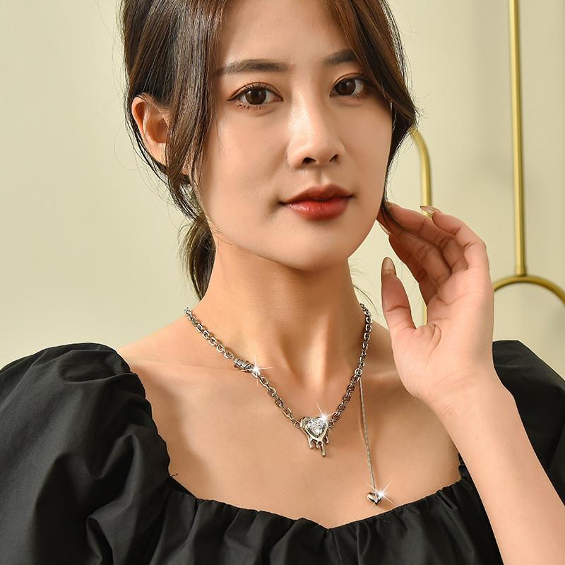 Steel Titanium Sophisticated Heart Necklace With Twisted Chain Design For Women