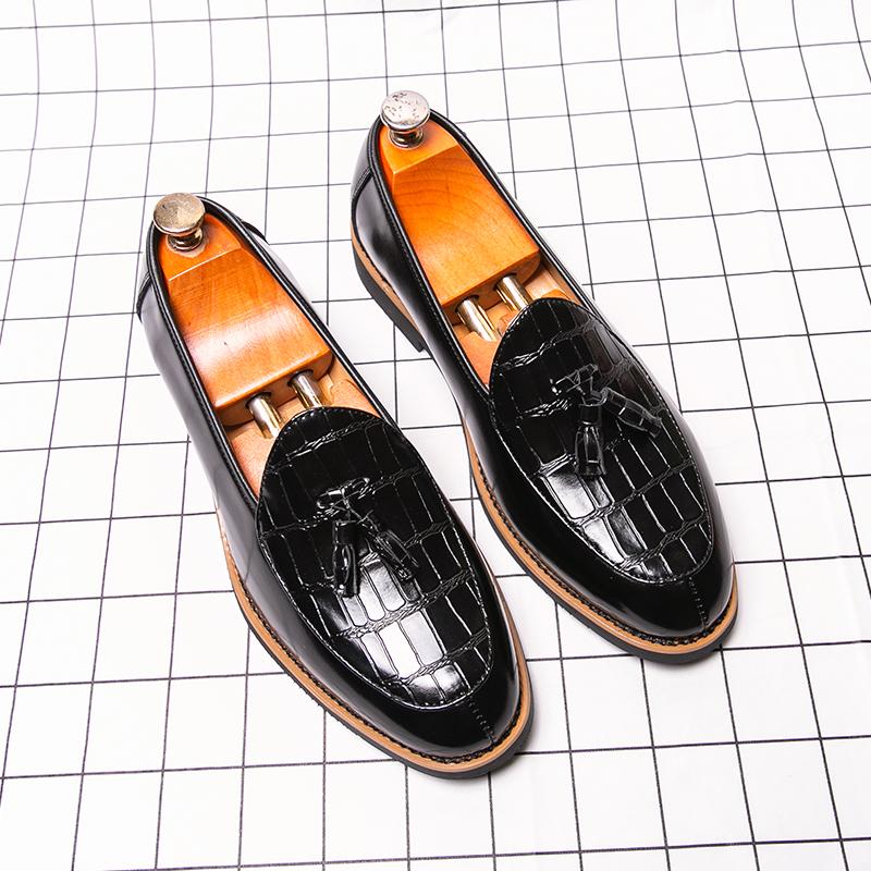 

Spring New Men s Green Banquet Wedding Casual Leather Shoes Brand Men s Business Comfortable Pointed Tassel Loafers 47