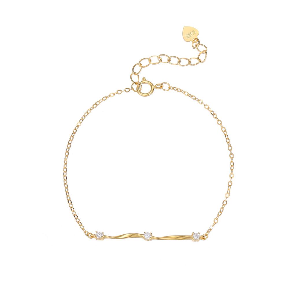 18k Gold Plated S925 Sterling Silver Möbius Bracelet with Inlaid Diamonds - Women's Classic, Elegant Design.