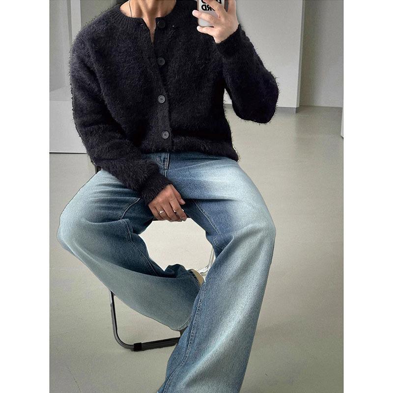 Cardigan Tricot Blanc Doux et Moelleux pour Homme - Style Coréen, Confortable et Chaud, Col Rond, Coupe Ample