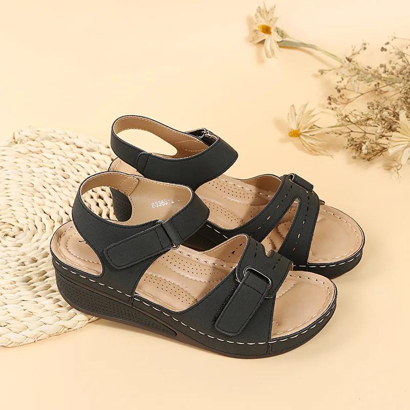 Scarpe estive in velcro Sandali romani oversize per uso casual Sandali a bocca di pesce da donna