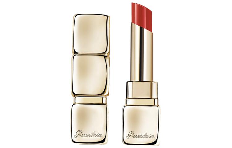 

Guerlain KissKiss Shine Bloom Блискуча помада 95% інгредієнтів натурального походження #709