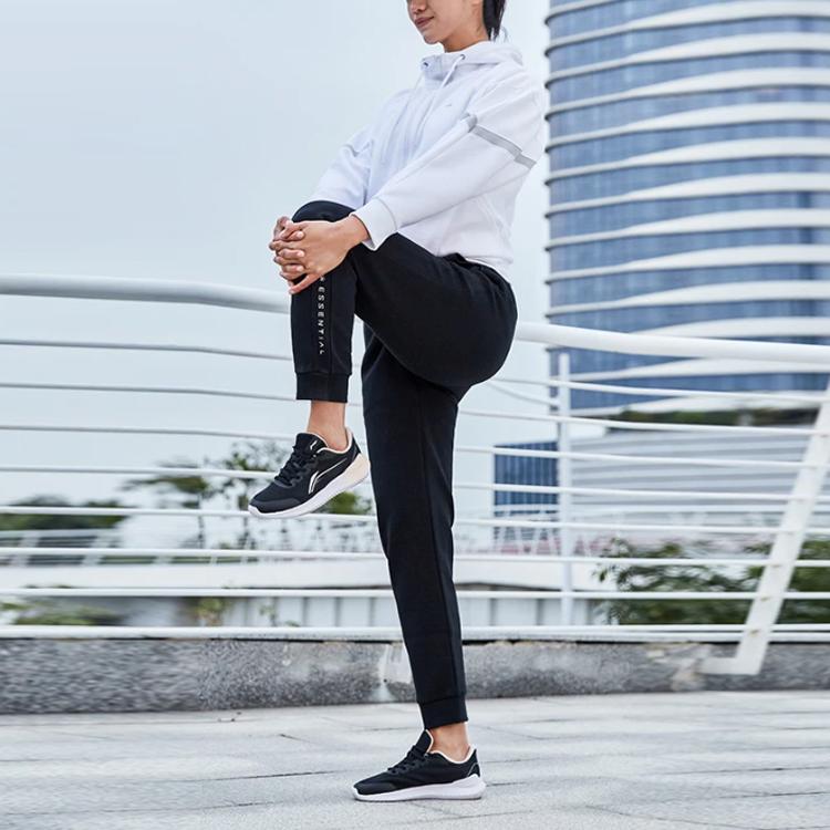 Li Ning Training Series Logo Breathable Tapered Knit Sports Pants Women pants Black AKLR014-1