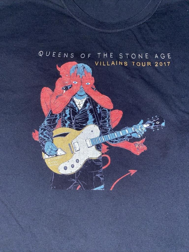 Queens of the Stone Age 2017 Villains Tour Shirt Black Unisex S-5XL E1328