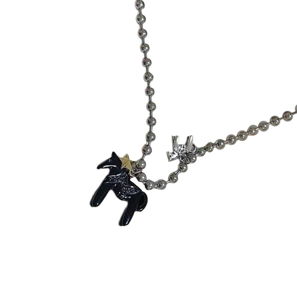 Elegant Foal Design Pendant Necklace Durable Alloy Jewelry For Women Daily Wear Gift Idea