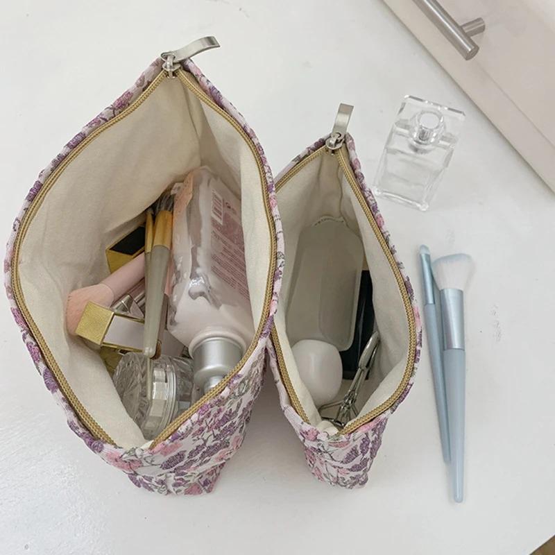 Jacquard Embroidery Floral Makeup Bag for Women, High Aesthetic Large Capacity Cosmetic Pouch, Travel Storage Handbag Clutch