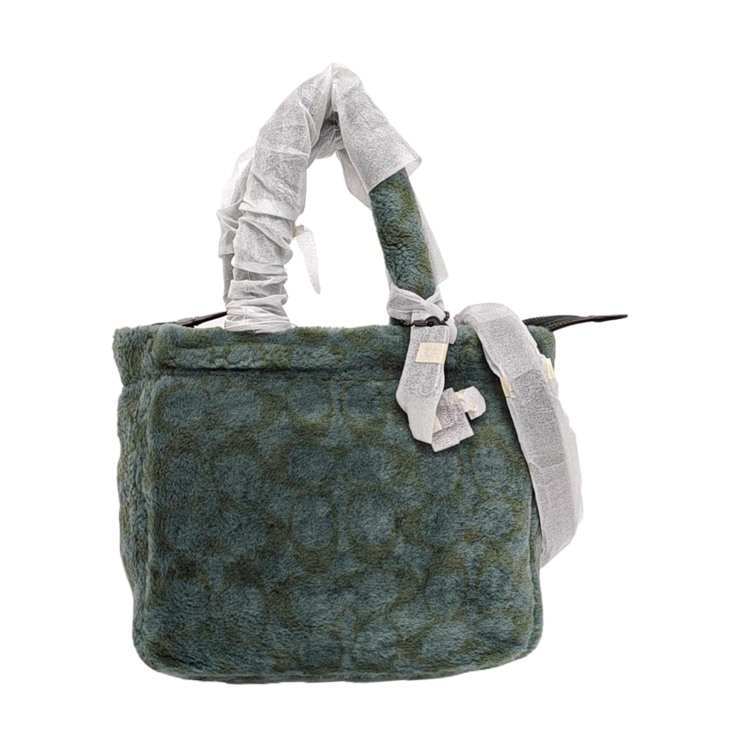 [Pre-Owned] Tote 28 Plush Zipper Closure Detachable Shoulder Strap Wool Leather Tote Bag Shopping Bag Handheld Shoulder Crossbody - Excellent #1H6KG2E ONE SIZE
