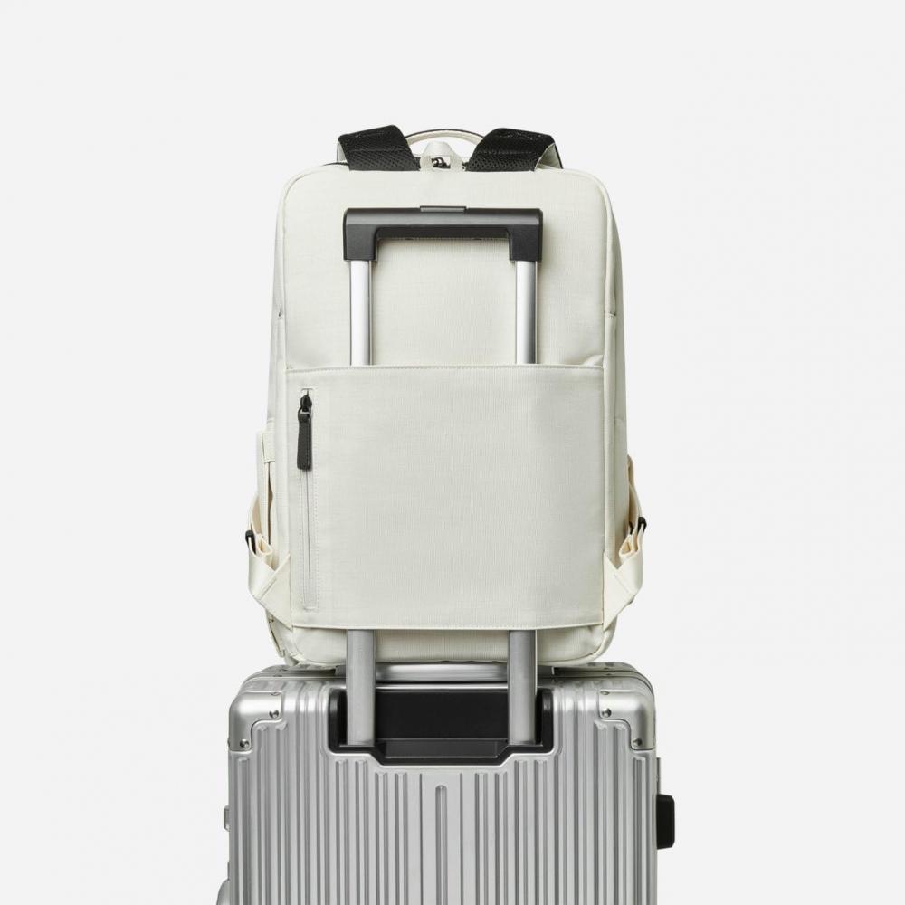 Nordace Smart Rucksack 15 Zoll Laptop USB-Laden 20L Tagesrucksack