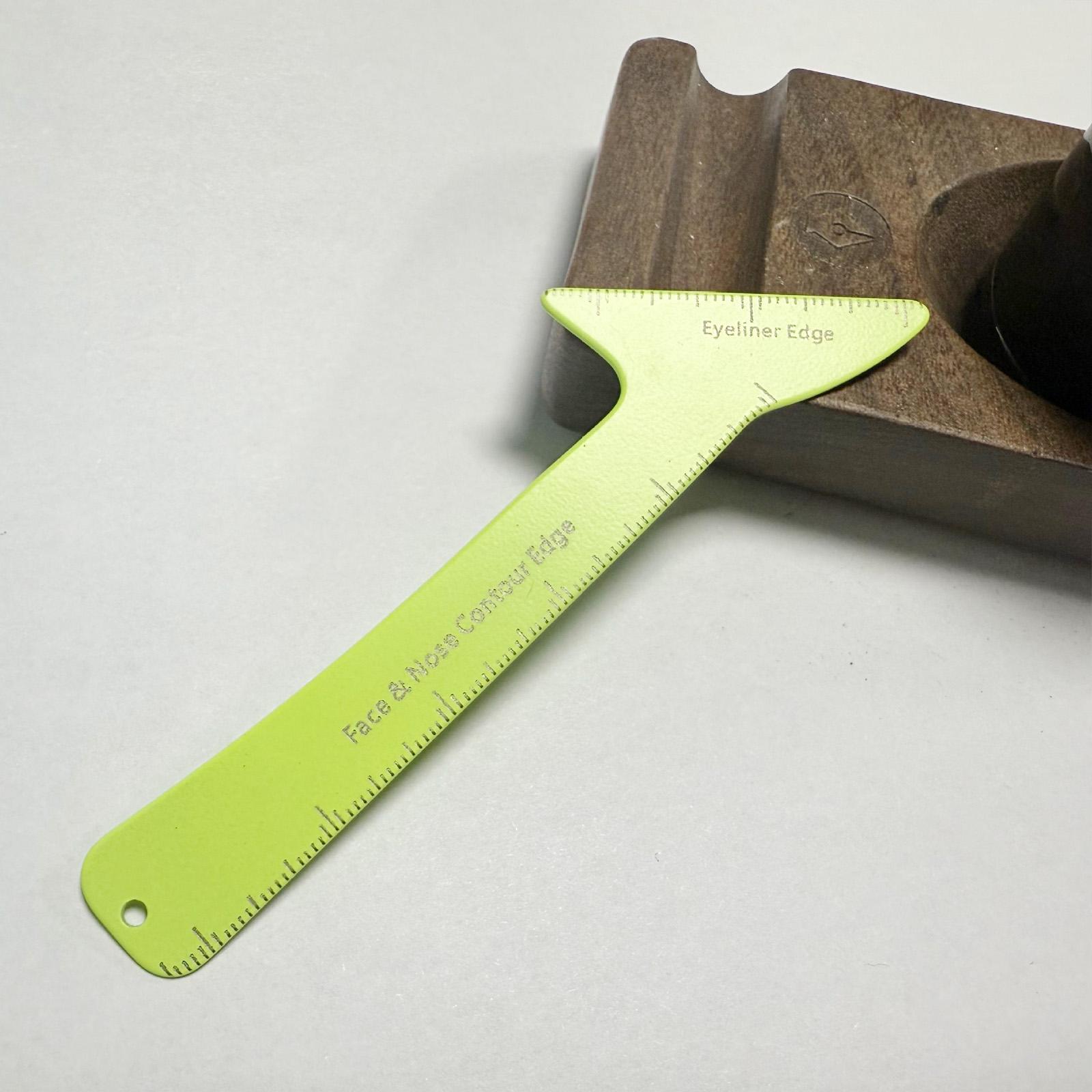 

Многоразовые трафареты для подводки глаз — инструмент 3 в 1 для создания стрелок, бровей, контура и губ. Идеально подходит для начинающих техник. Доступно 4 цвета.