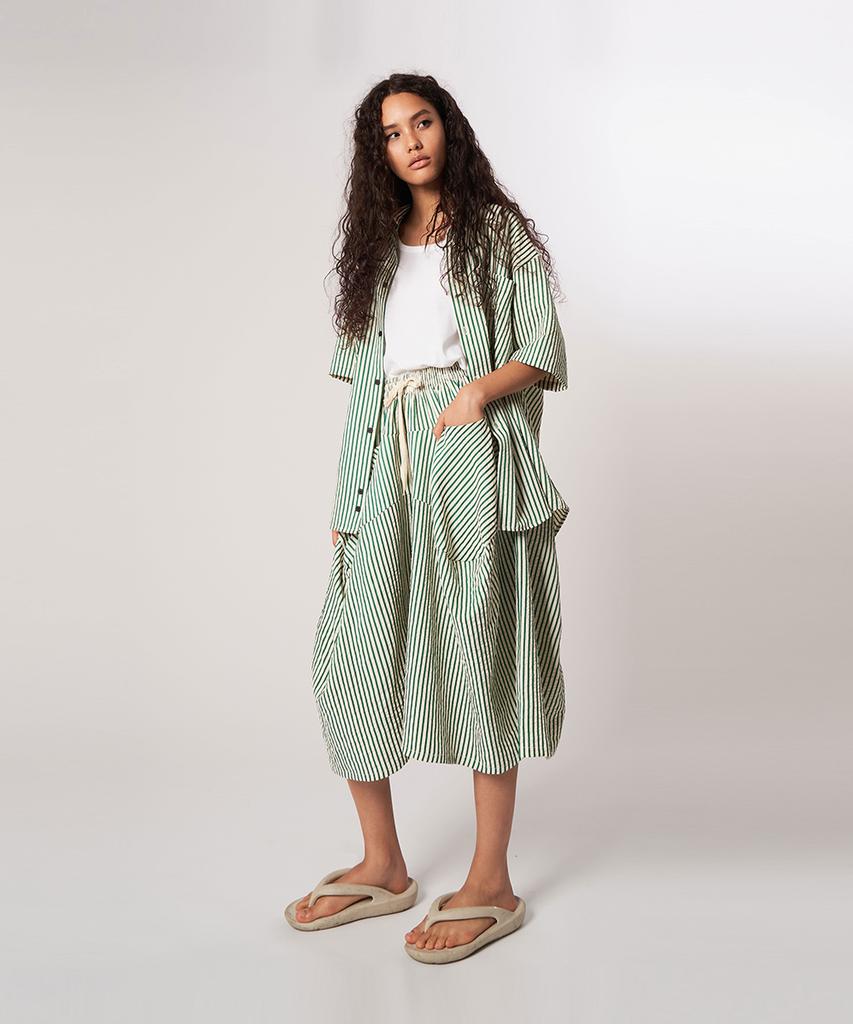 ATHPLATFORM Aw61Pt16_Wrinkle Stripe Lounge Tech Flare Pants_Green
