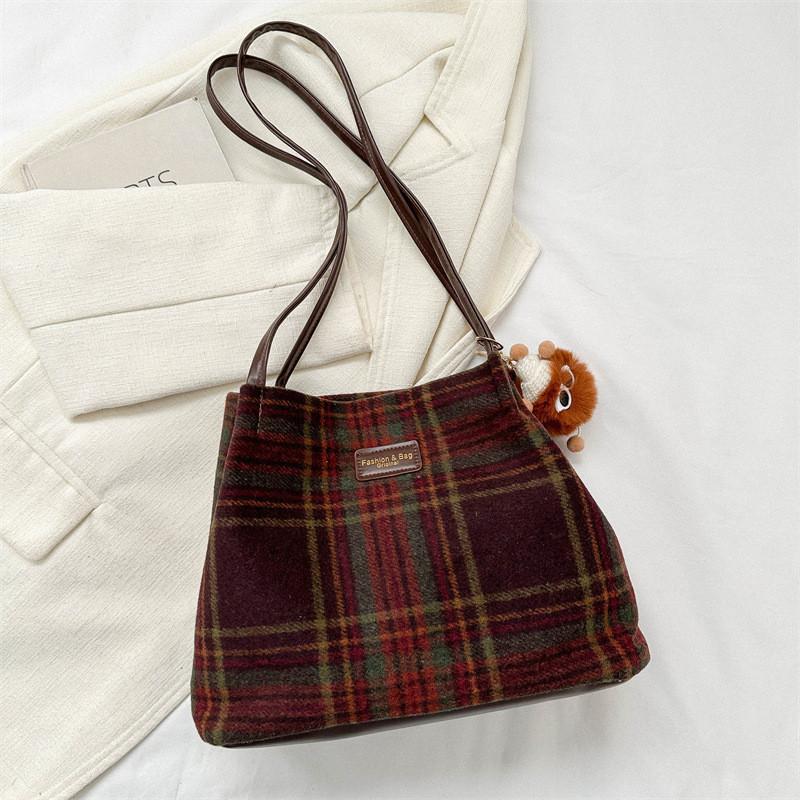 2023 New Style Woolen Street Fashion Tote Bag For Women With Large Capacity