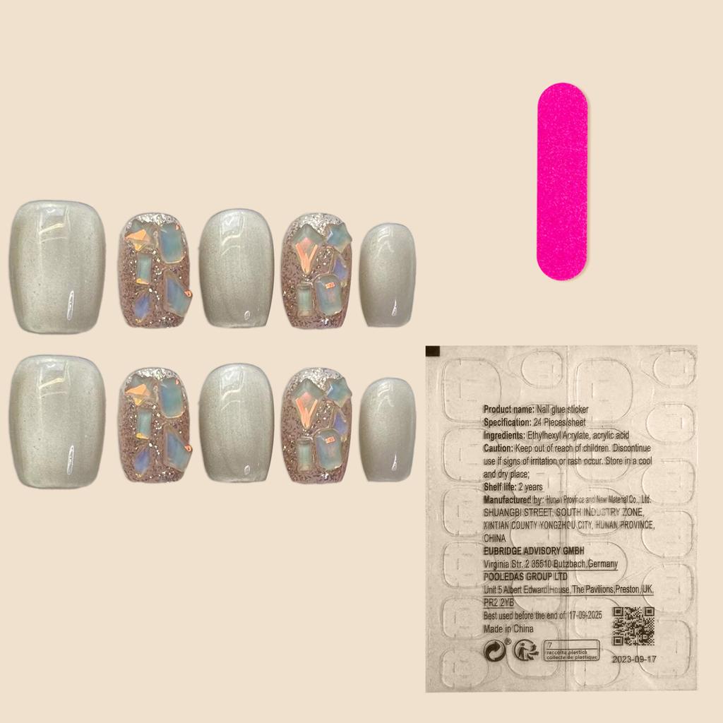 Woman Glossy Fake Nail Cat Eye Glittering Short Square Artificial Nail for Women and Girl Party Activity