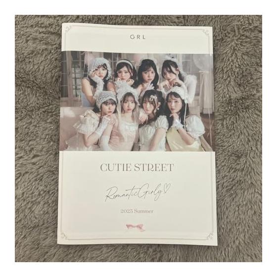 CUTIE STREET GRL Photobook
