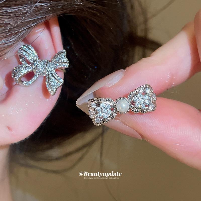 Cold Female Protagonist~ Zircon Bow Pearl Ear Clips for Women Without Ear Piercings, Exquisite Cold Ear Bone Clips, Light Luxury Earrings.