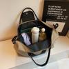 Large-capacity Short-distance Travel Bag, Simple and Fashionable Letters, Unisex Going Out, Duffel Bag, Commuting Messenger, Fitness Bag