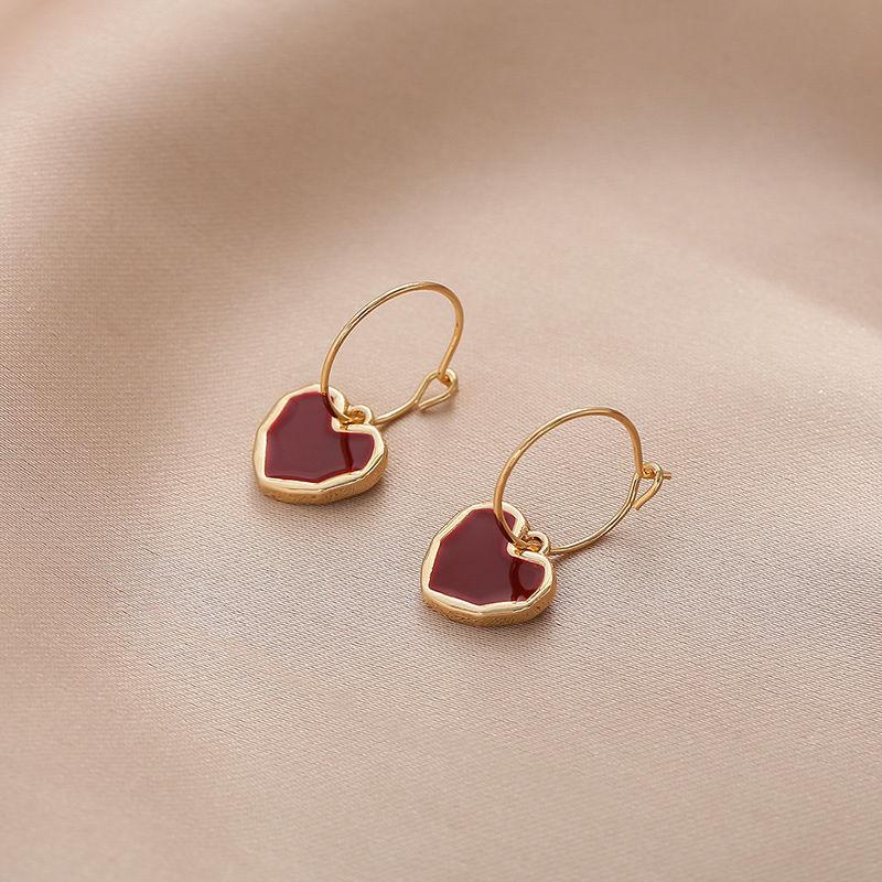 JMXD Red Retro Heart Earrings Elegant Premium Festive Trendy Cool Style Ear Drops Vintage Jewelry Fashion Ear Accessories