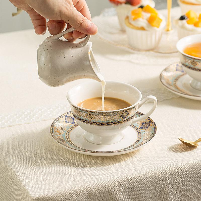Europäische Exquisite Retro Keramik Nachmittagstee Kaffeetasse Teller Blume Teetasse Wassertasse Milchtasse