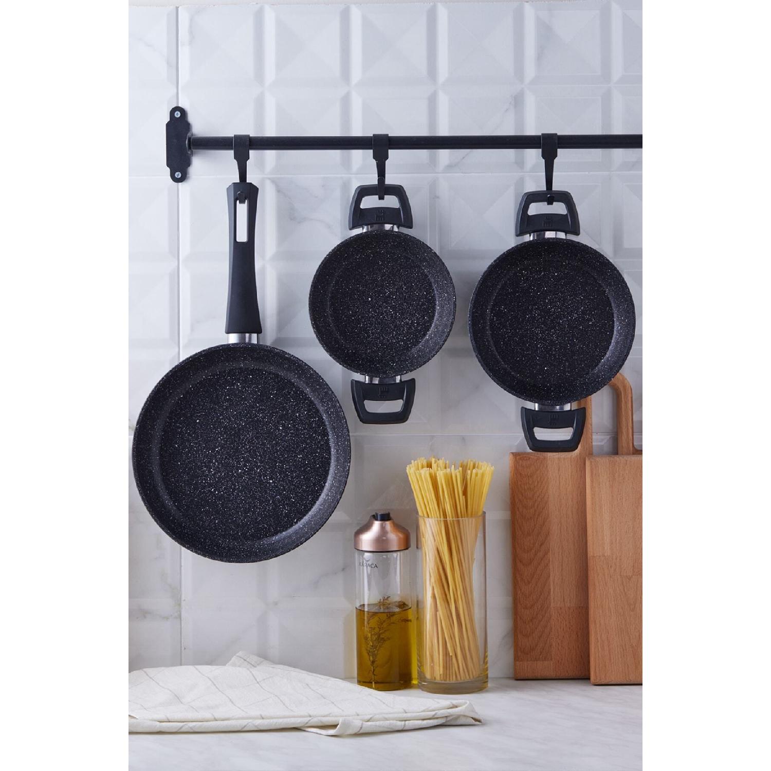 

Набор из 3-х кастрюль и соуса из биогранита Dide