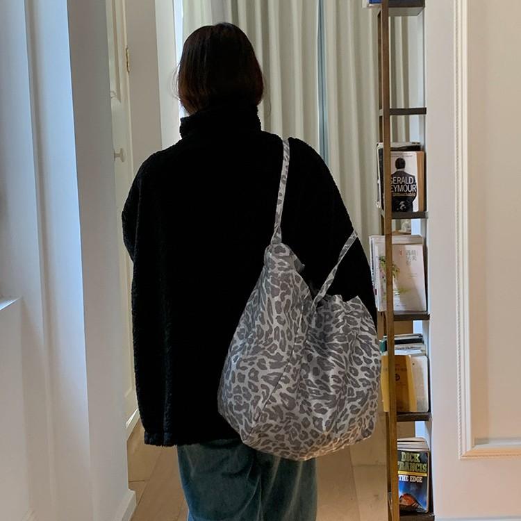 Silver and White Casual Leopard Print Shoulder Bag Women's Canvas Bag New Commuter Versatile Large-capacity Commuter Portable Shopping Bag