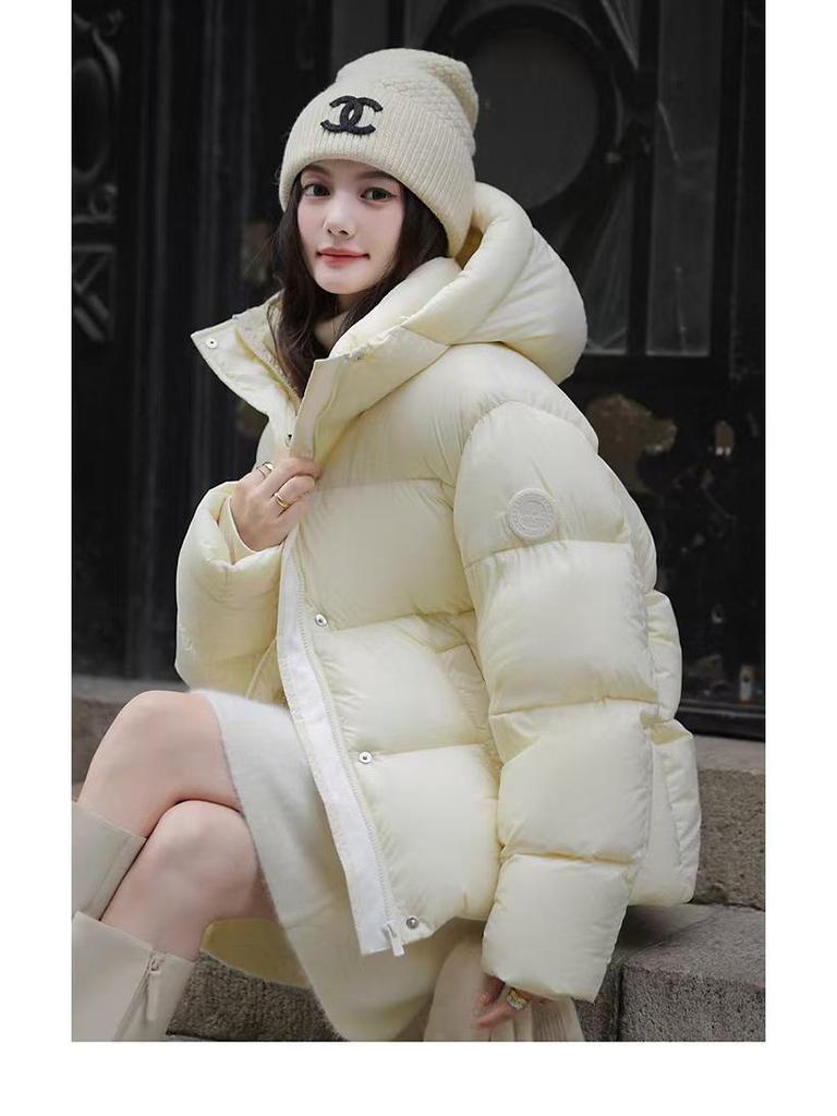Dámská péřová bunda 2025 - Série Sněžná hora, 90% bílé kachní peří, s kapucí, zateplená, módní chlebíčkový styl