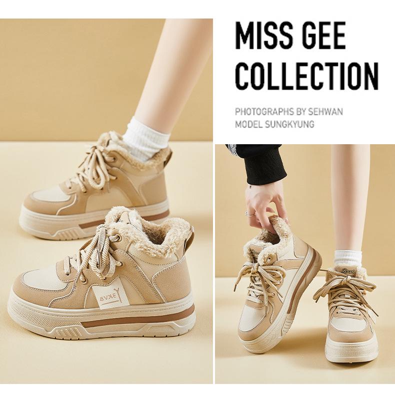 2025 Women's Korean Style Fleece-Lined White Sneakers - Thick-Soled Winter Sports Shoes M019