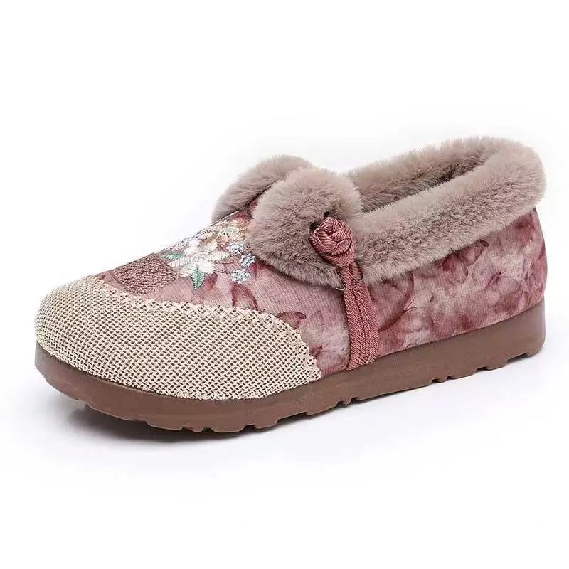 2025 winter new old Beijing cloth shoes women's new Chinese thickened warm mother shoes soft sole velvet embroidered cotton shoes