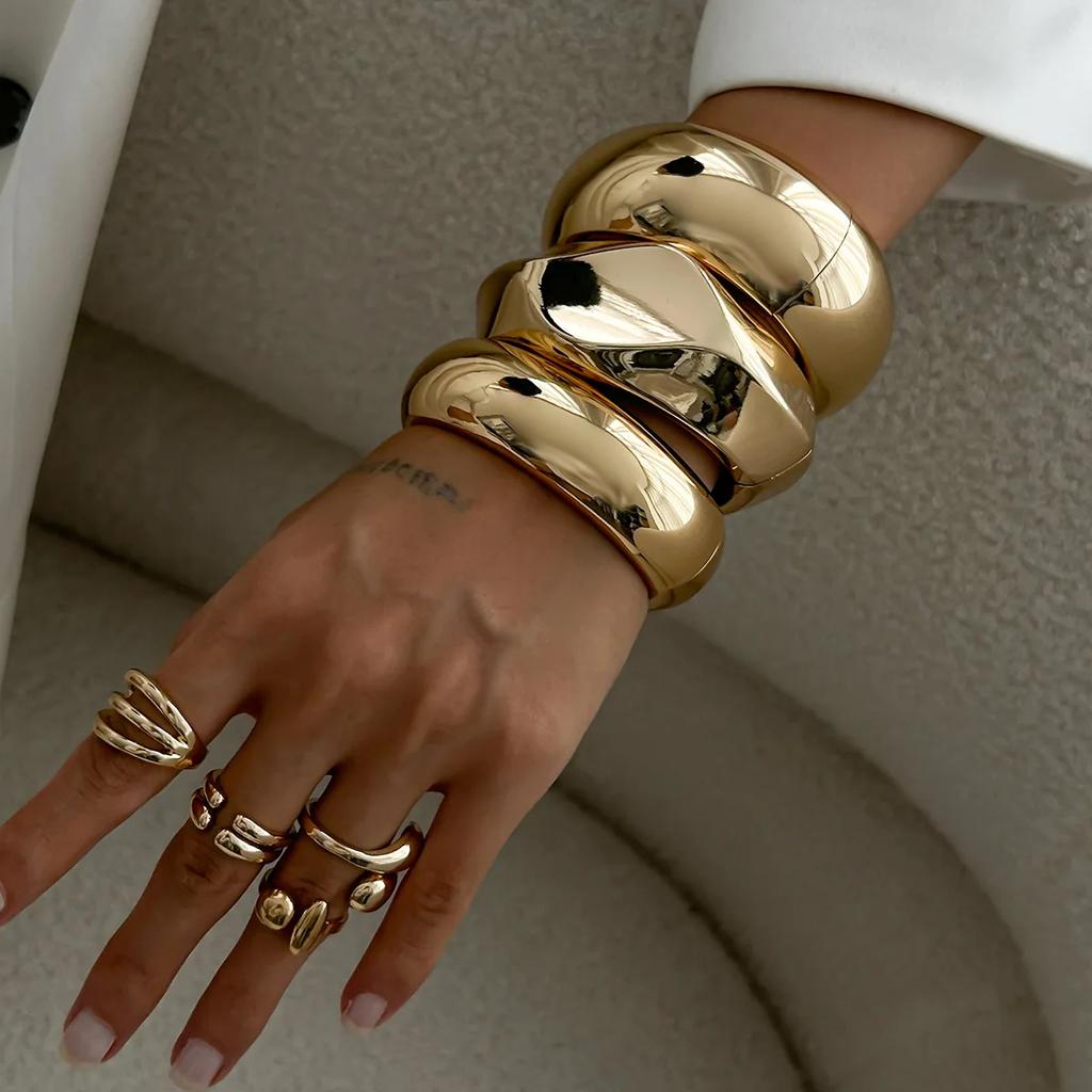 Niche Stainless Steel Bracelet Women Fashion Jewelry Ins Women's Hand Bracelets Accessories Section Woman Set Spring Buckle Sets