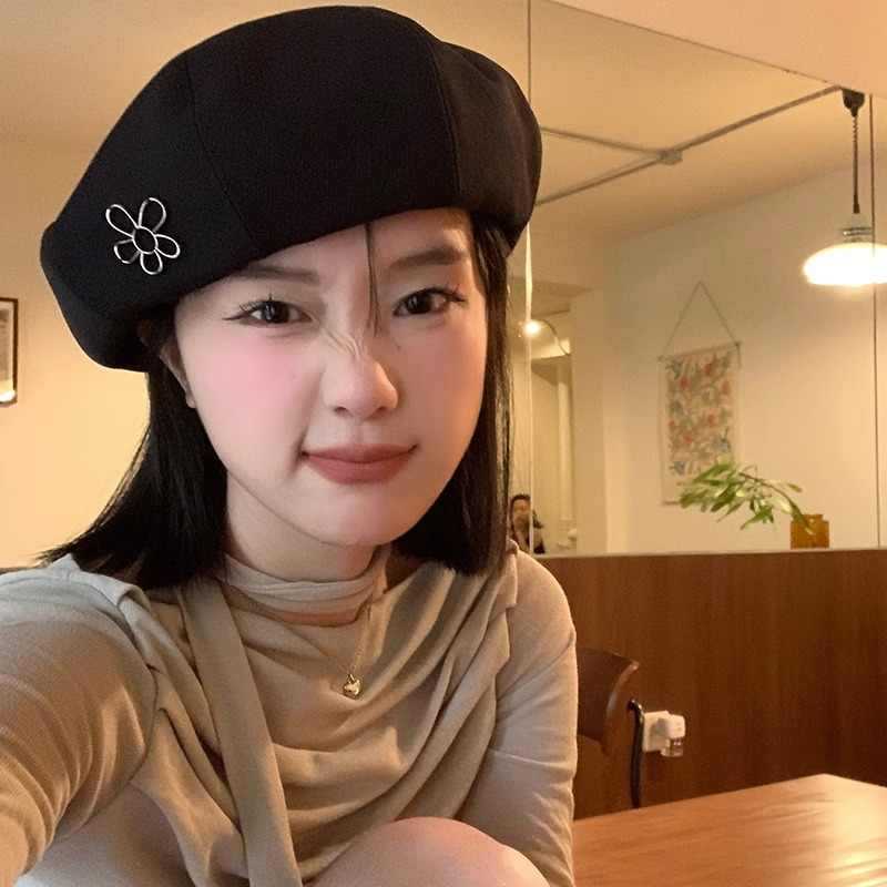 Autumn and Winter Hats for Women Korean Style Fashion Flower Bud Hat Big Head Circumference Showing Face Small Retro Literary Versatile Beret