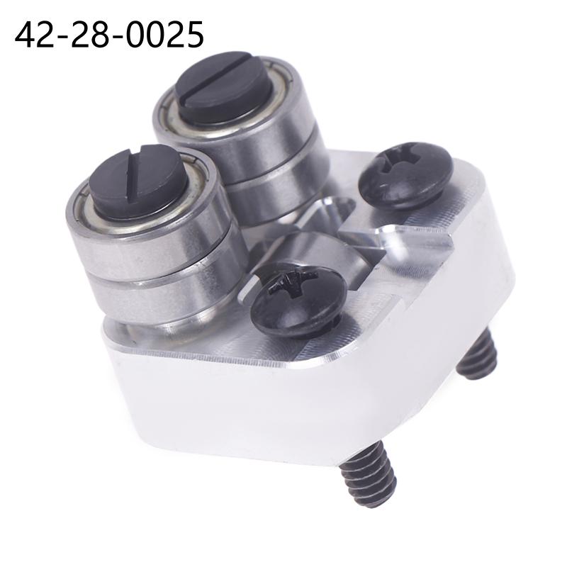 Zestaw tylnej rolki prowadzącej 42-28-0025 Piła taśmowa Srebrny Metal Tylna rolka prowadząca Do 2729-20 6232-20 6238-20 Piła taśmowa głębokiego cięcia Ac/Dc