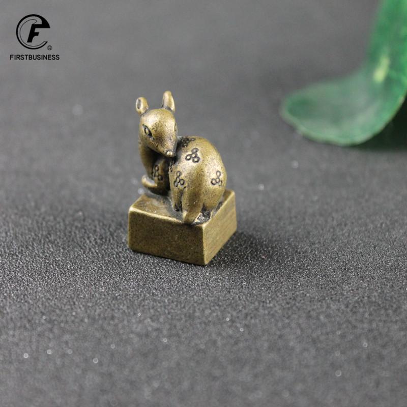 Antique Bronze Pure Copper Lucky Sika Deer Seal Desktop Ornaments Copper Animal Miniature Figurine Brass Deer Statue Decoration