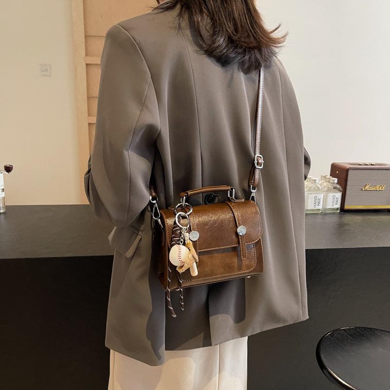 Niche American Texture Portable Small Bag Women's 2025 New Trendy Versatile Commuter Bag Shoulder Messenger Bag