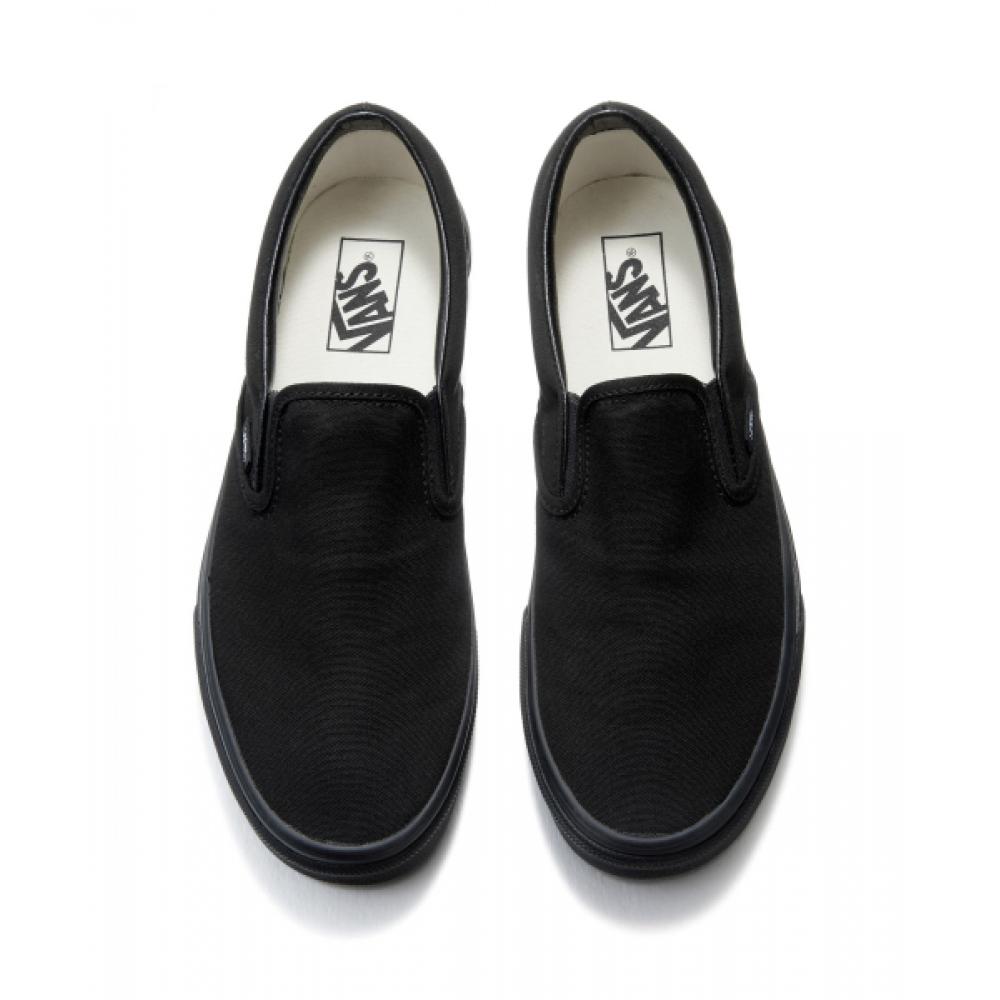 Vans Classic Slip On   Black Black Vn000eyebka1