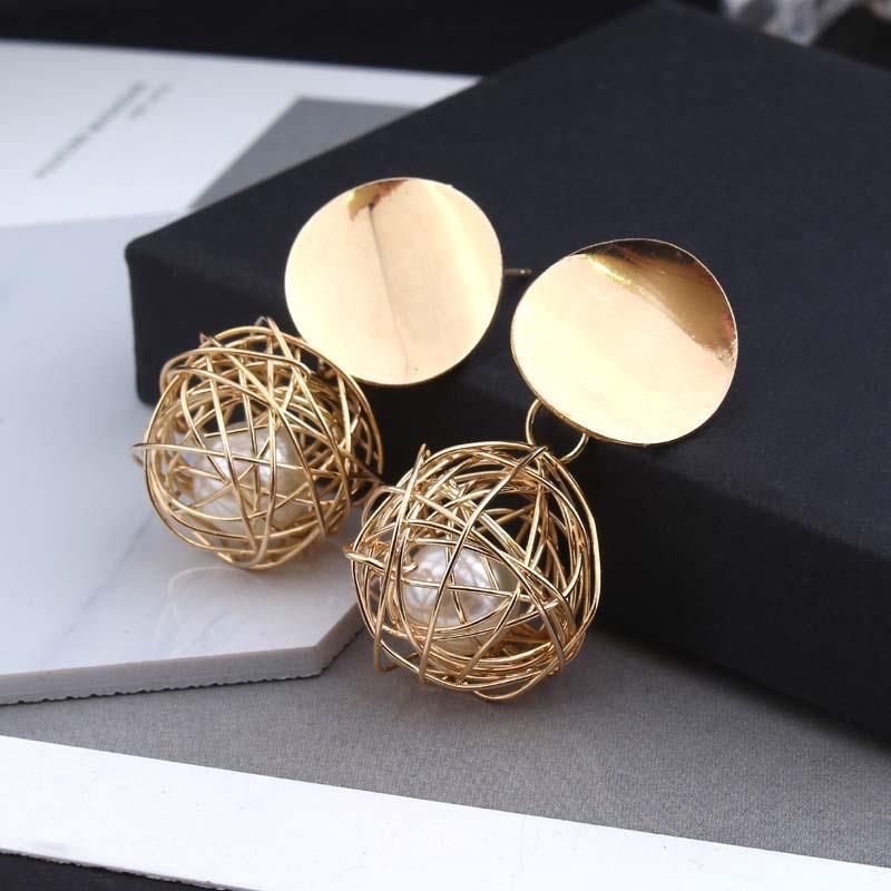 Minimalism Personality Metal Drop Earrings for Women Leaf Round Water Droplet Butterfly Twist Metal Earrings Geometry Zircon