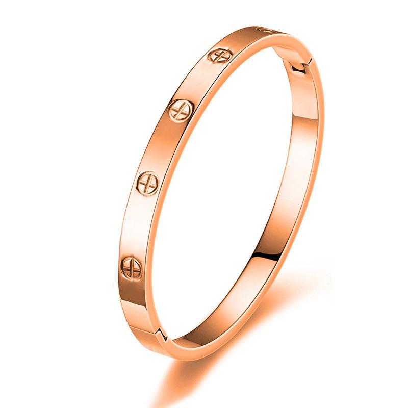 Four-Leaf Clover Women's Stainless Steel Bangle with Diamonds - Non-Fading Gold Titanium Steel Bracelet