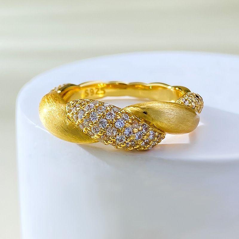 

Lulu Tong Jewelry S925 Silver Gold-Plated Diamond Linear Brushed Ring - Niche Court Style Design Size 6