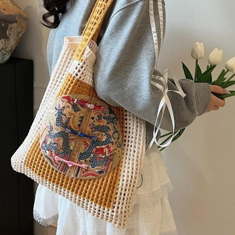 Popular large-capacity woven tote bag women's new commuter seaside vacation style shoulder armpit bag