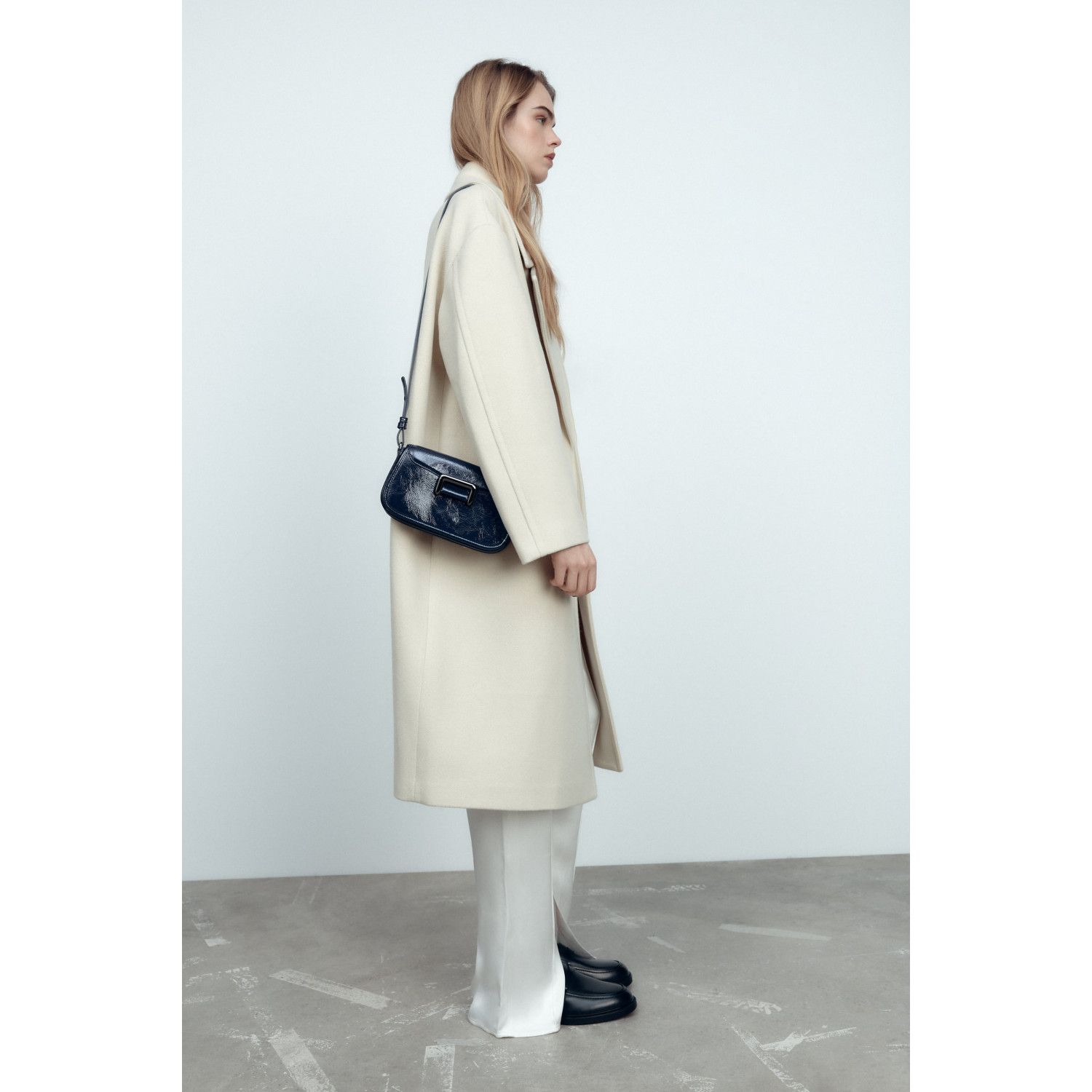 

METAL DETAIL CROSSBODY BAG