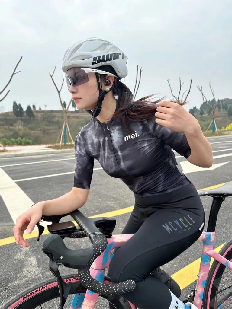 Mcycle Fahrradbekleidung Sommer Heißer Verkauf Damen Kurzarm Radtrikot Atmungsaktiv Schnelltrocknend Anti-UV Antibakterielles Gewebe