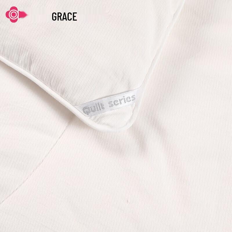 Grace Cloud Cotton Quilt