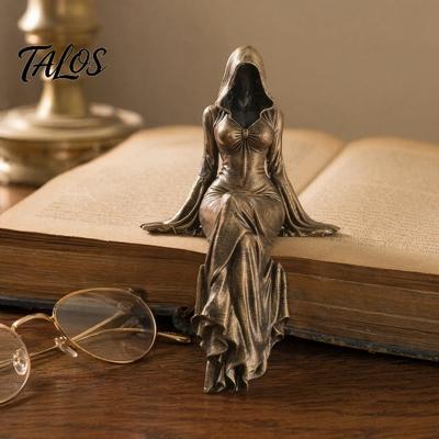 Feminine Gotische Beeldhouwwerk Maaiers Godin Beeldje, Etherisch Kaprijk Figuur Beeldhouwwerk, Donker Vloeiend Gewaad Beeld Fantasy Verzamelaar voor Bureau Boekenkast