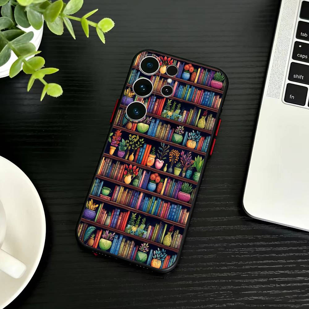 Vintage Bookshelf Kitten  Phone Case For Samsung S26,S25,S24,S23,S22,S21,S20,Plus,Fe,Lite,Others Black Cover