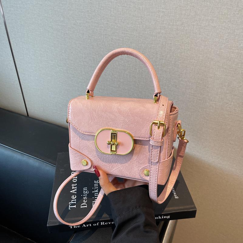 Small Bag Women's Summer Versatile New Fashion Messenger Bag Popular Small Square Bag