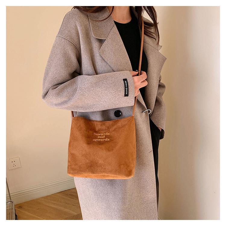 Deerskin Large Capacity Spring 2024 Trendy Simple Solid Color Tote Bag