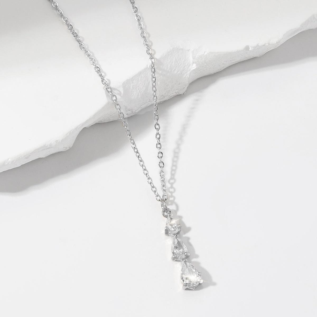 

Minimalist Fashion Water Drop Pendant Necklace Woman Wedding Jewellery