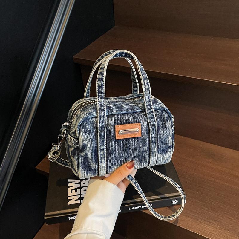 

Casual handbag small bag women s 2025 new retro denim small square bag versatile simple messenger bag синий