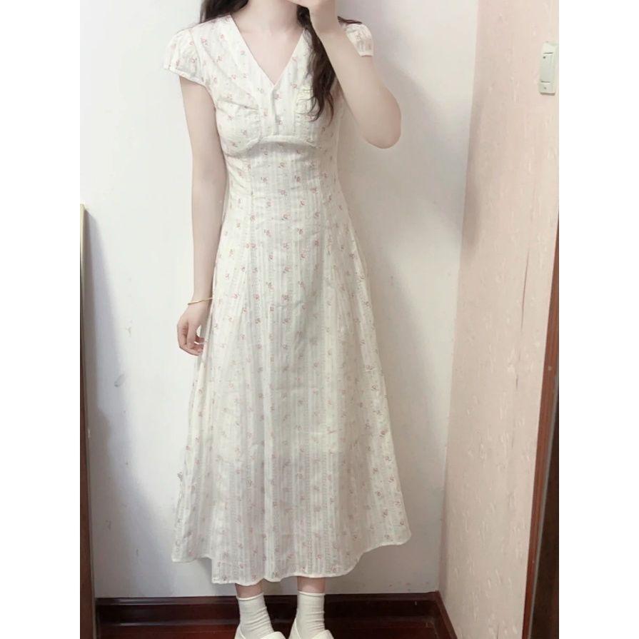 Small temperament gentle wind dress high-end floral design V-neck short sleeves slim and thin new skirt