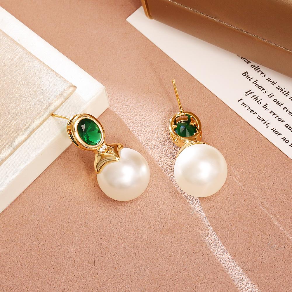 Vintage Emerard Crystal Pearl Drop Earrings for Women Court Style Baroque Pearl Earring Party Banquet Jewelry Accessories Gifts