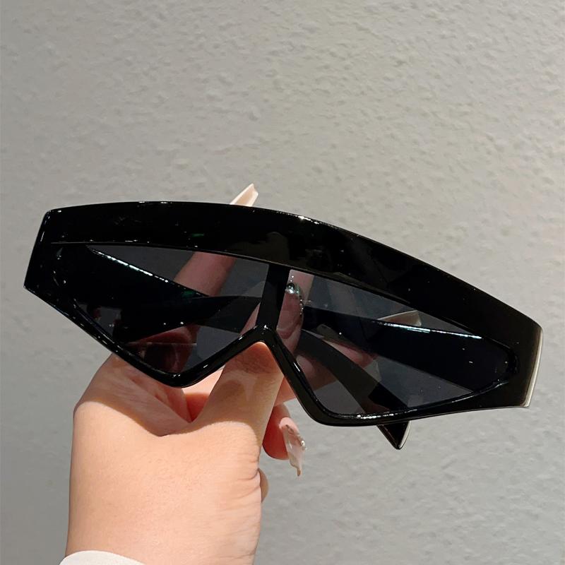 y2k Vintage Triangle Sunglasses Women For Men Luxurious Brand Style Designer Sun Glasses Steampunk Popular Sexy Ladies Eyeglasses UV400