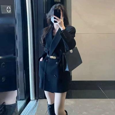 French Style Suit Jacket for Women - Fashionable and Sophisticated Outerwear